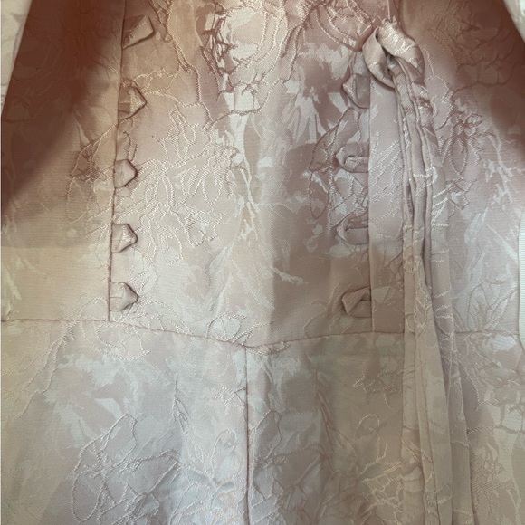 Blush Floral Lace dress - Picture 6 of 7